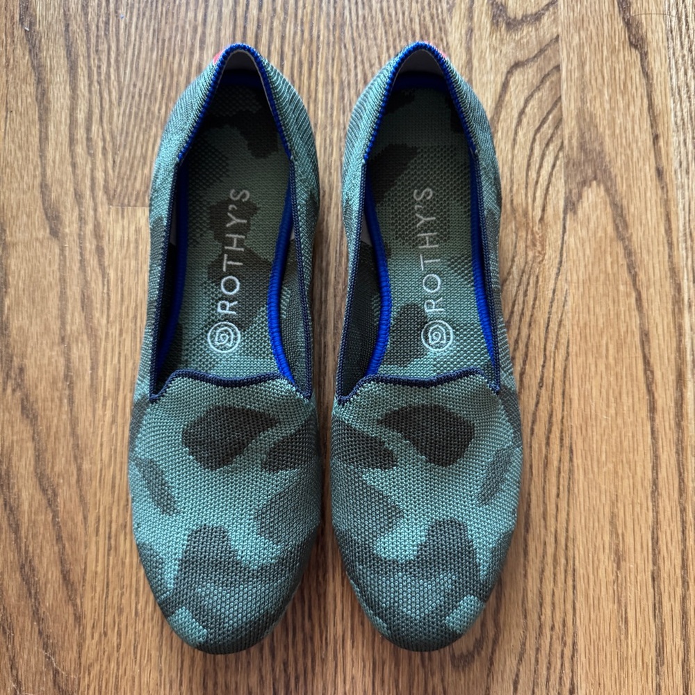 ROTHY'S | The Loafer in camo black/orange stripe SIZE 9 (fits 8.5)